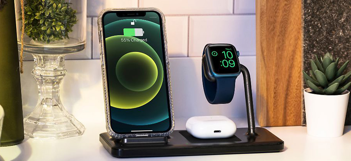 iPhone & Apple Watch charging on charging station